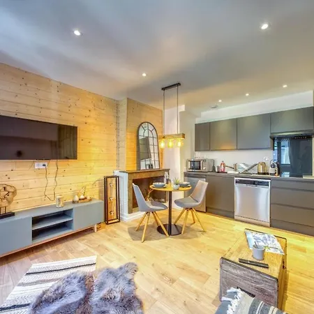 Le Rendez Vous Au Chalet Des Grenoblois